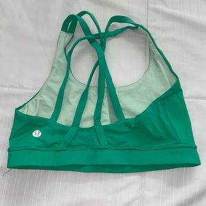 Lululemon sports bra